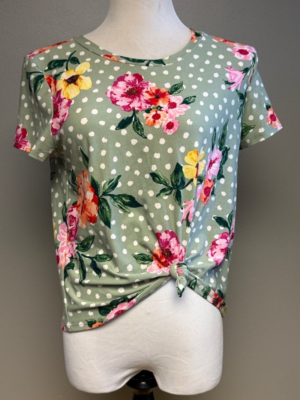 Beware Floral Polka Dot Top Small Green Short Sleeve Tie Front